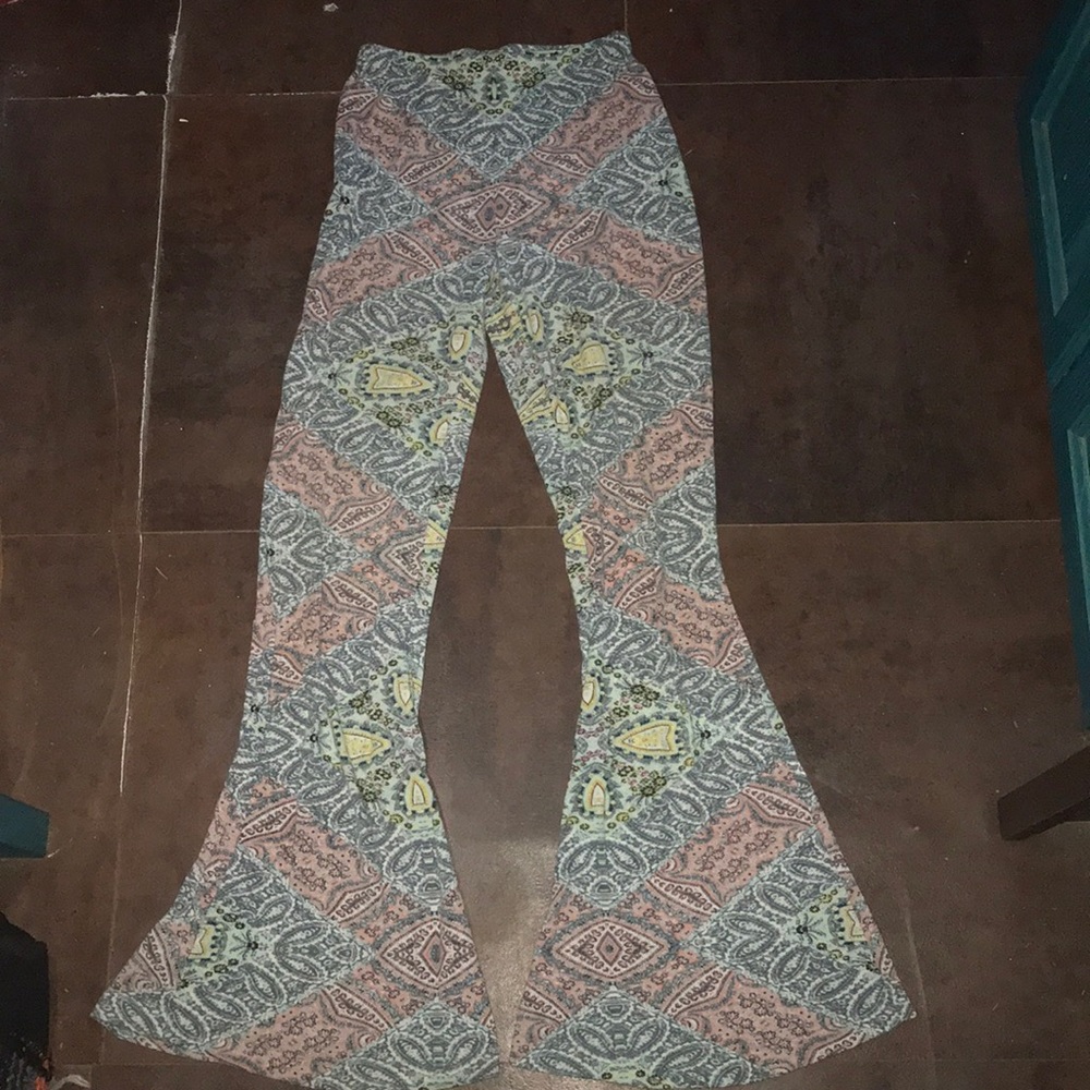 High rise patterned flares
